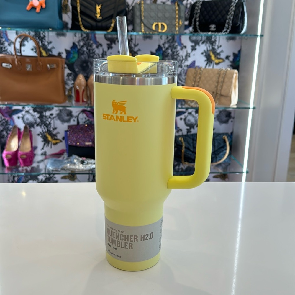 Stanley 40oz SUNSHINE Yellow